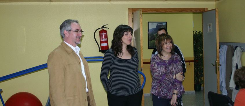 el ayuntamiento de albacete visita el centro de esclerosis múltiple