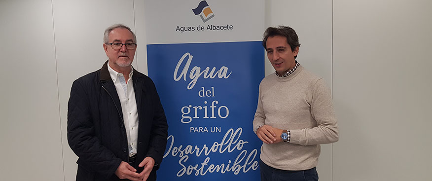 firma de convenio aguas de Albacete y Esclerosis Múltiple Albacete