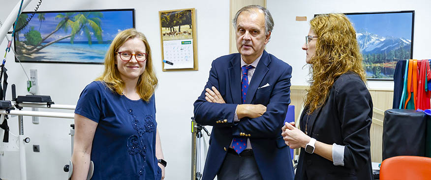 El Director General de Fundación Globalcaja visita la Asociación de Esclerosis Múltiple de Albacete